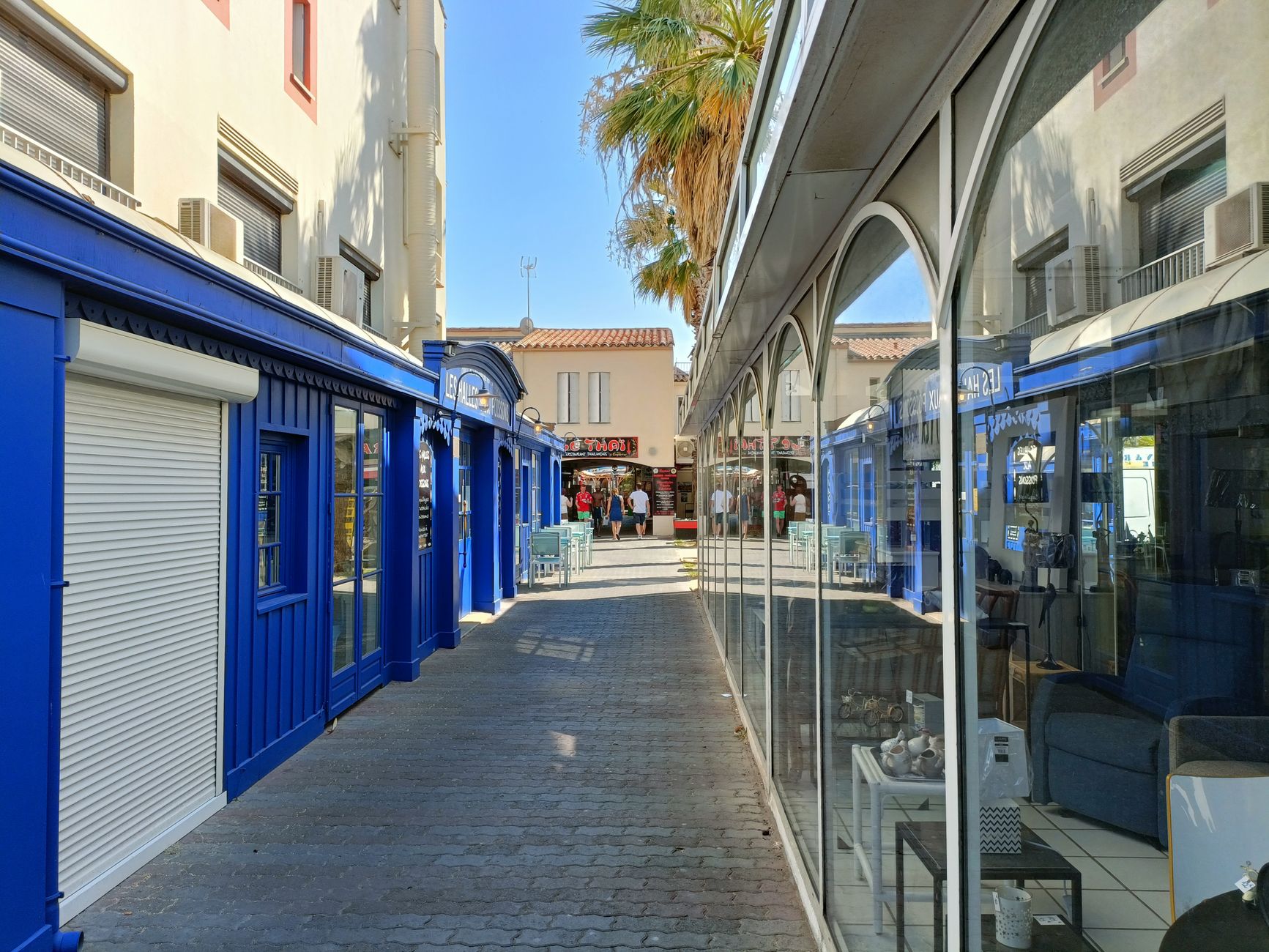 Agence Immobilière Commerciale équipe à Chelles